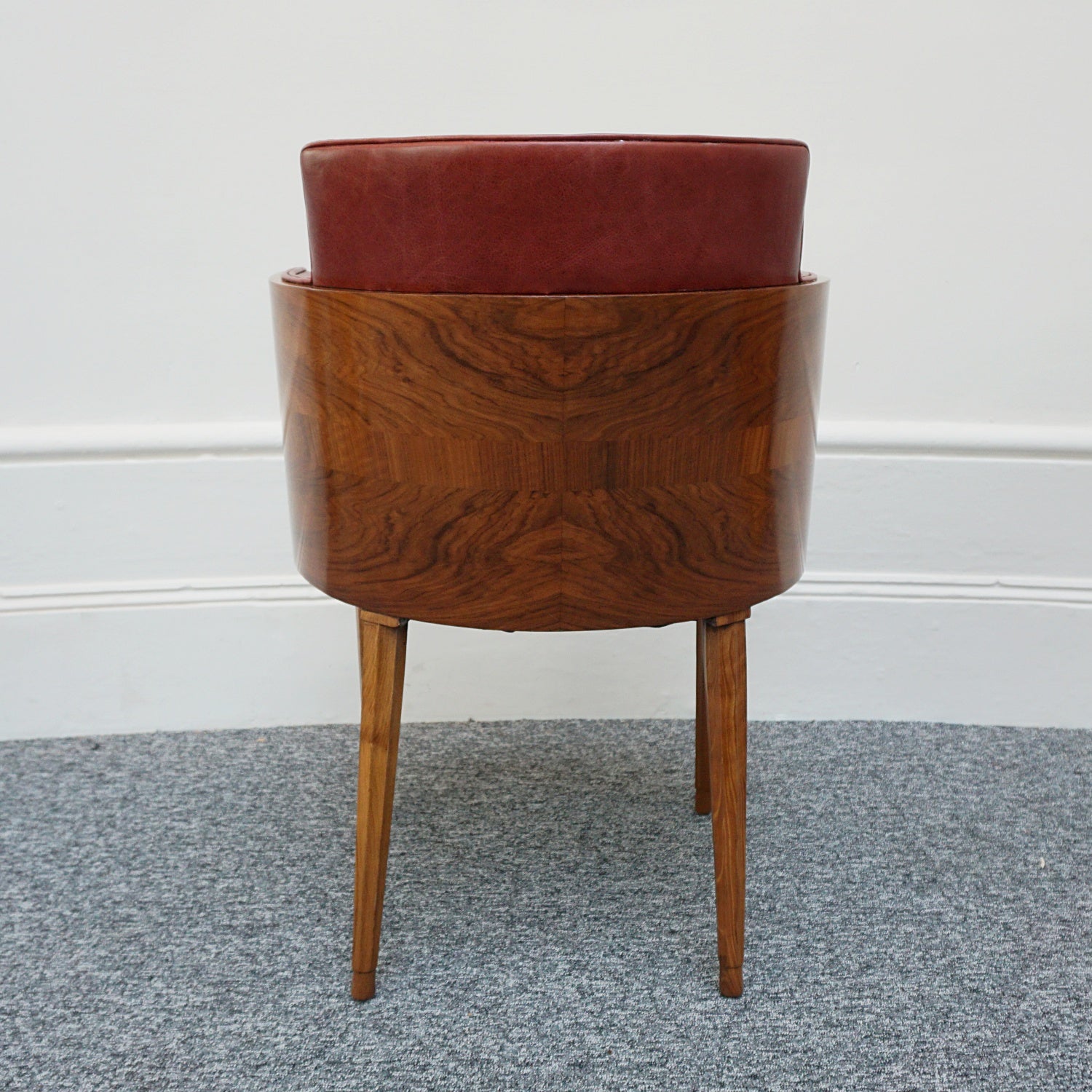 Red tub Chair - Jeroen Markies Art Deco