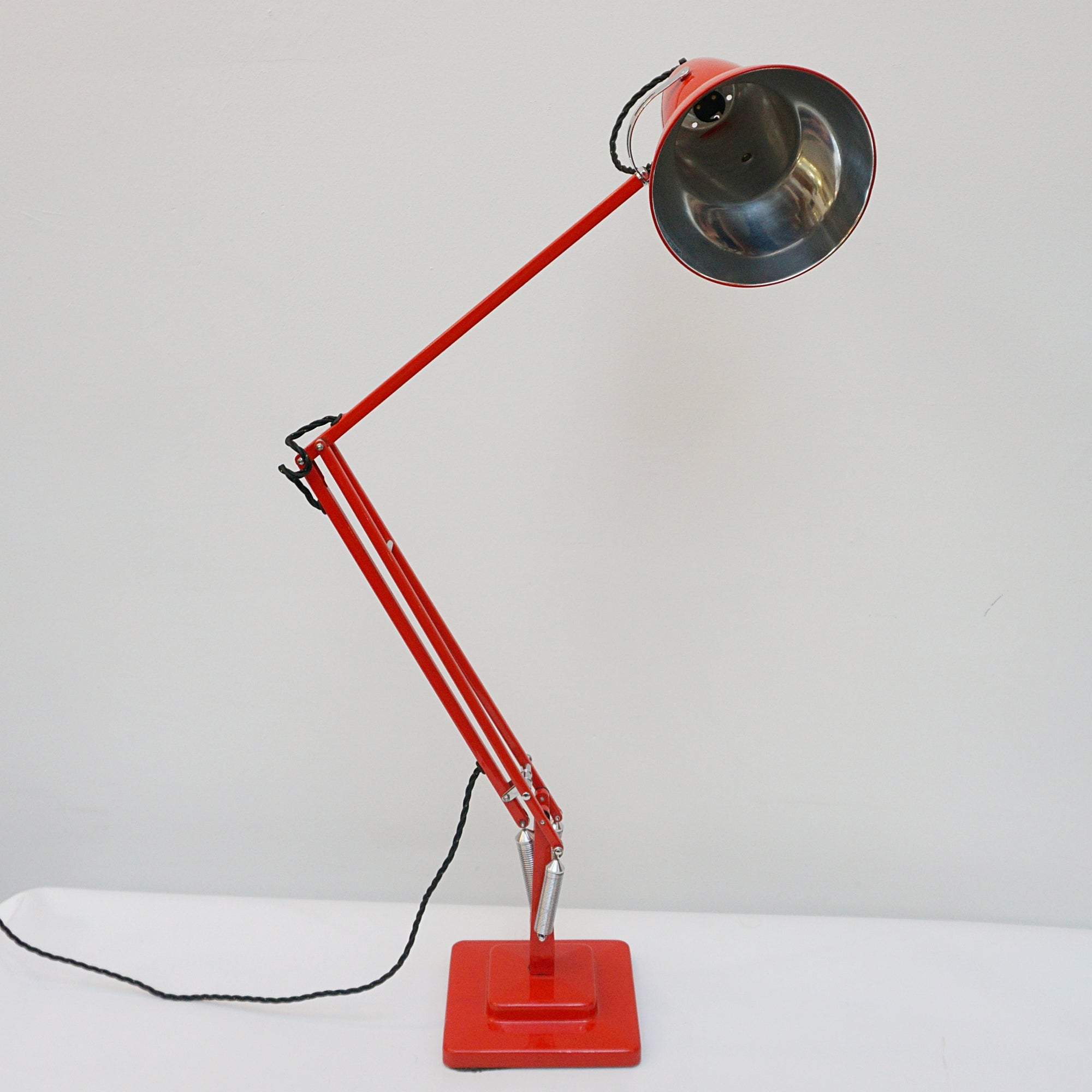 Art Deco Desk Lamp. Herbert Terry and Sons, designed by George Carwardine. 1930's lighting. Jeroen Markies Art Deco