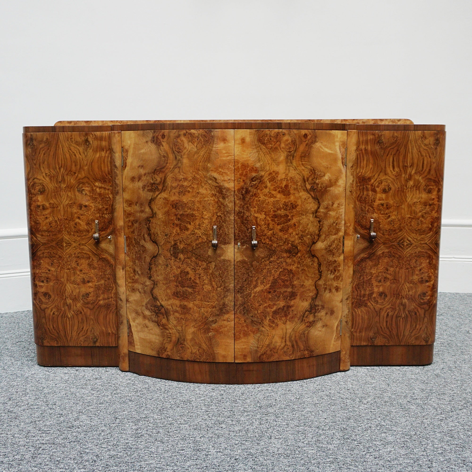 Original Burr Walnut Veneered Art Deco Sideboard - Jeroen Markies Art Deco