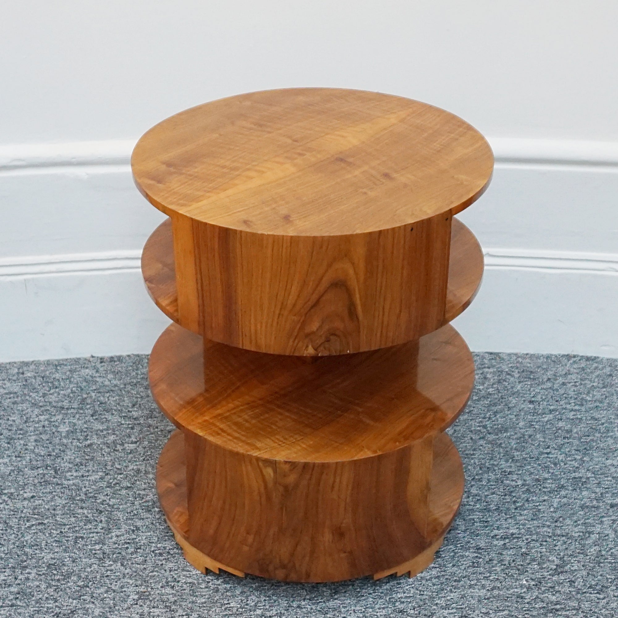 Art Deco Library Table. 1930's side table. Figured walnut Art Deco - Jeroen Markies Art Deco