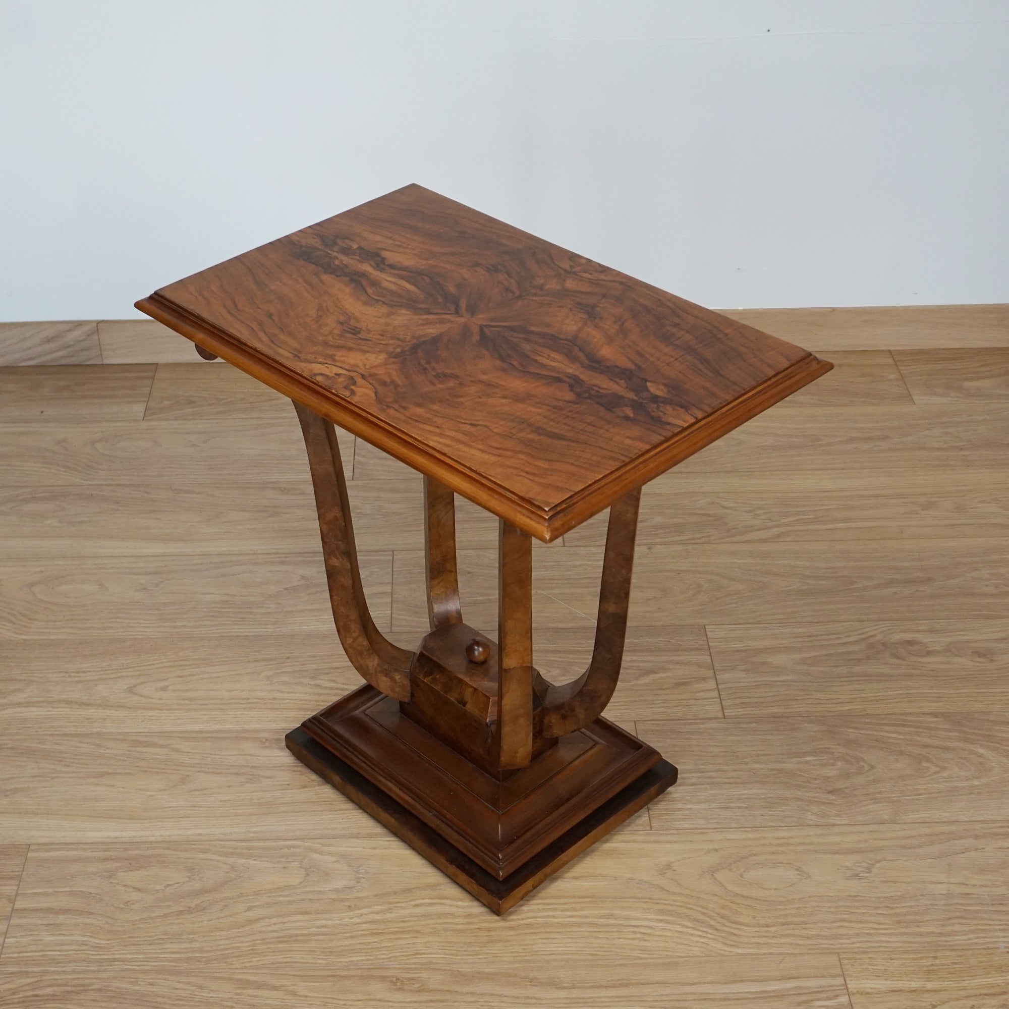 Burr Walnut Art Deco Side Table - Jeroen Markies Art Deco