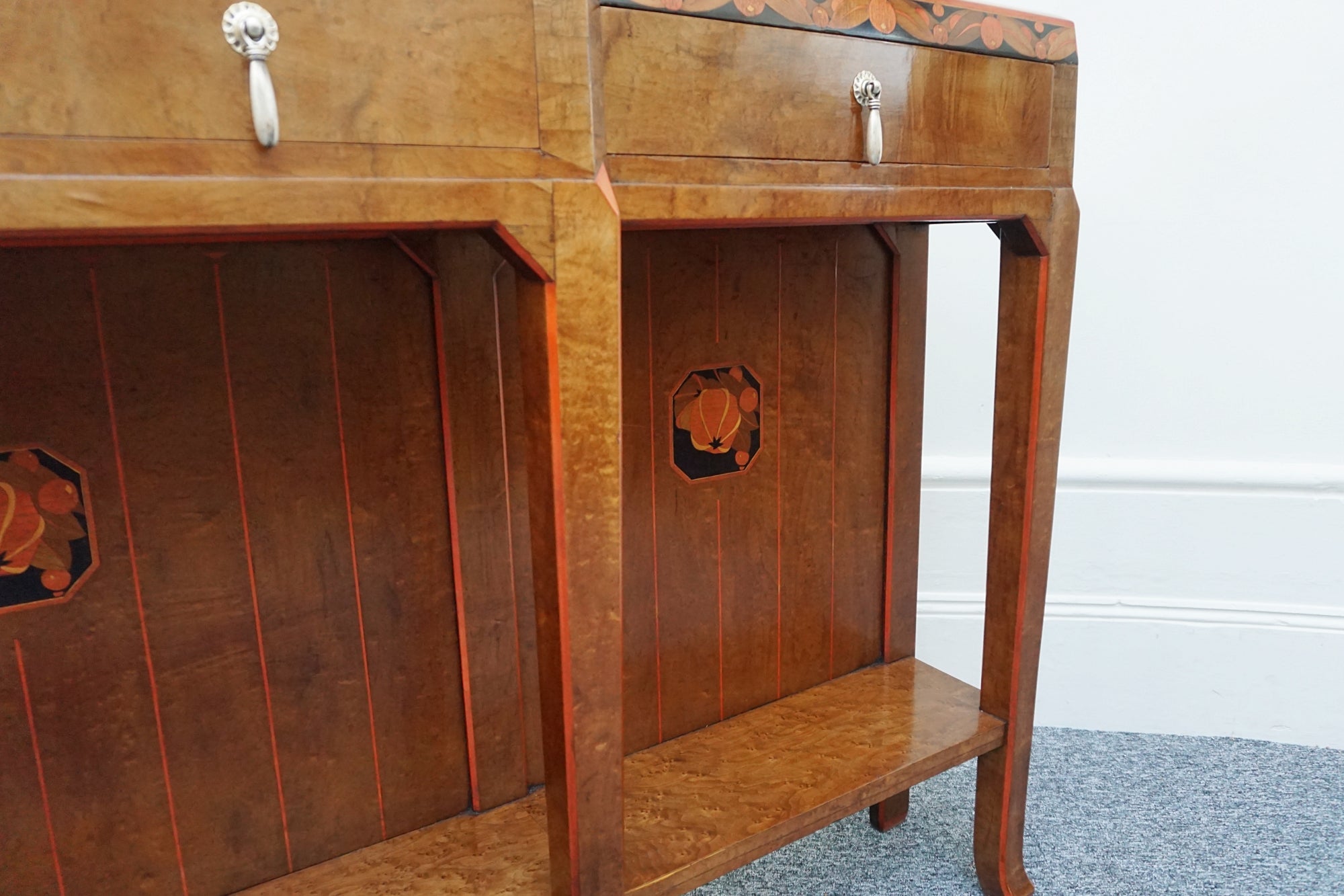 Exquisite Burr Elm Early 20th Century Slim 2.5 metre long Console table - Jeroen Markies Art Deco