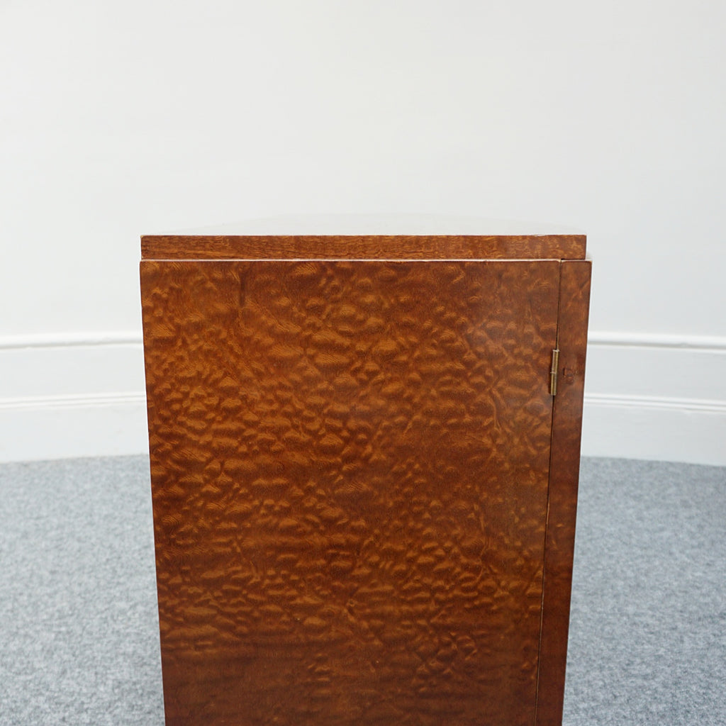 An Art Deco burr elm sideboard - Jeroen Markies Art Deco