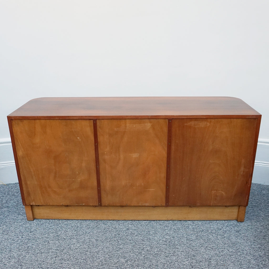 ARt Deco Sideboard by Gordon and Russell. 1930s sideboard. elm wood sideboard. original art deco furniture - Jeroen Markies Art Deco