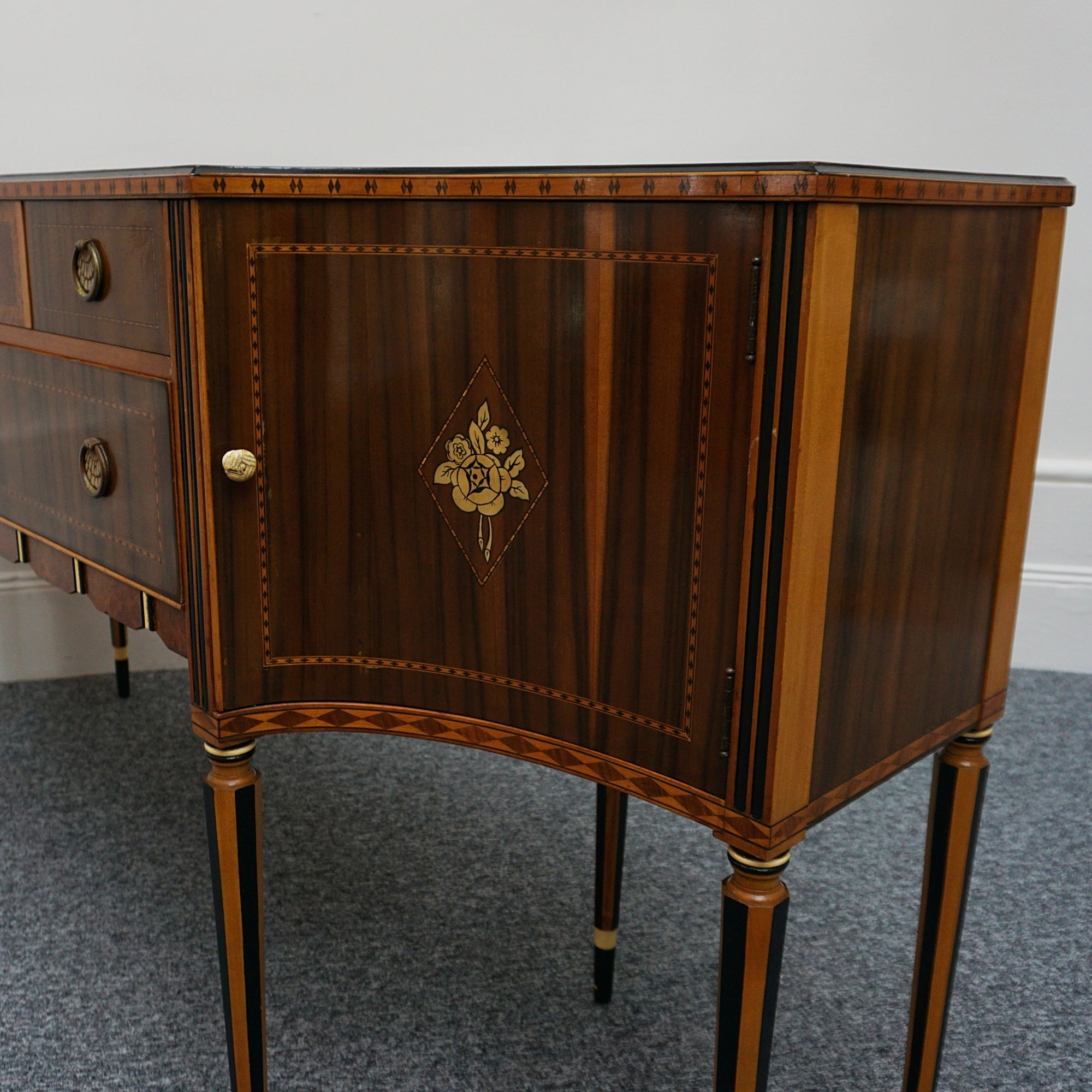 Sideboard