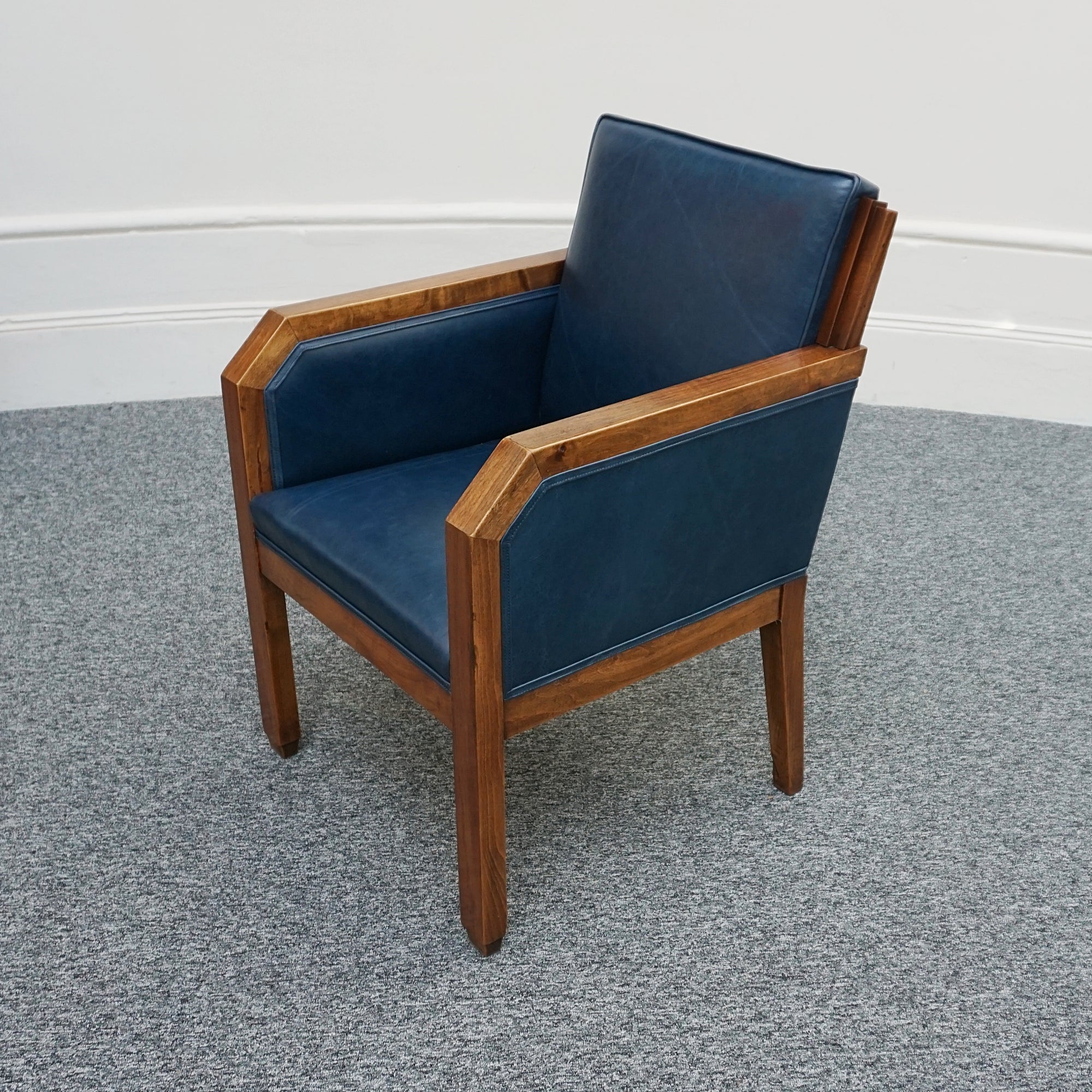 Vintage Blue Leather and Walnut Art Deco Armchair - Jeroen Markies Art Deco