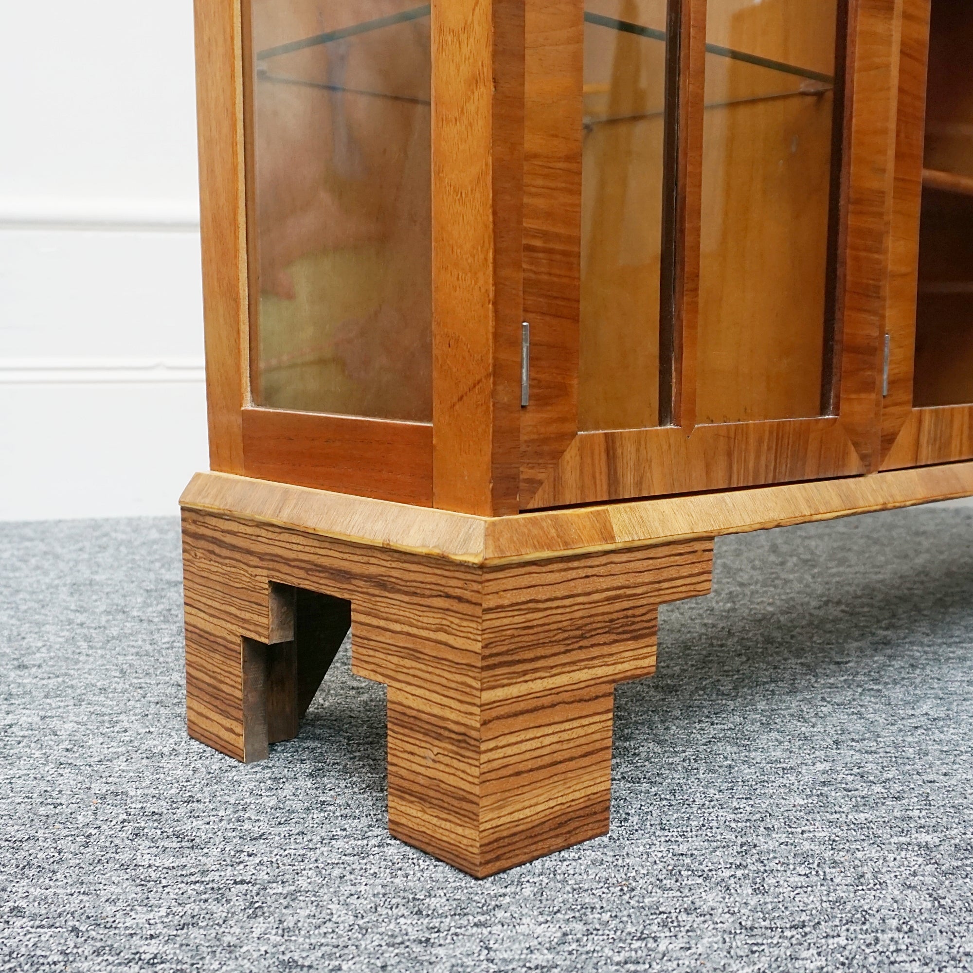 Vintage Art Deco Skyscraper Bookcase - Jeroen Markies Art Deco