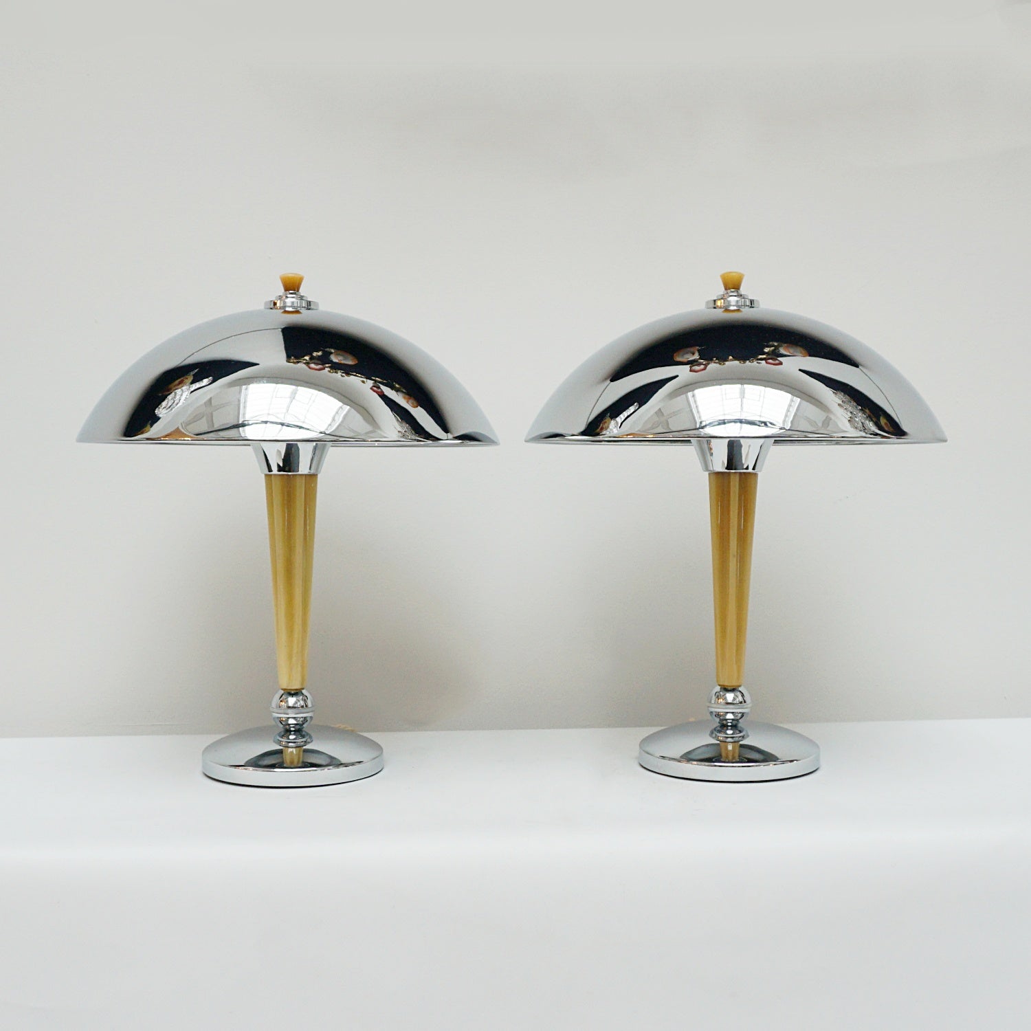 A pair of Art Deco style dome lamps - Jeroen Markies Art Deco