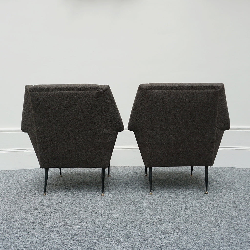 A pair of Mid-Century angular armchairs, grey bouclé - Jeroen Markies Art Deco