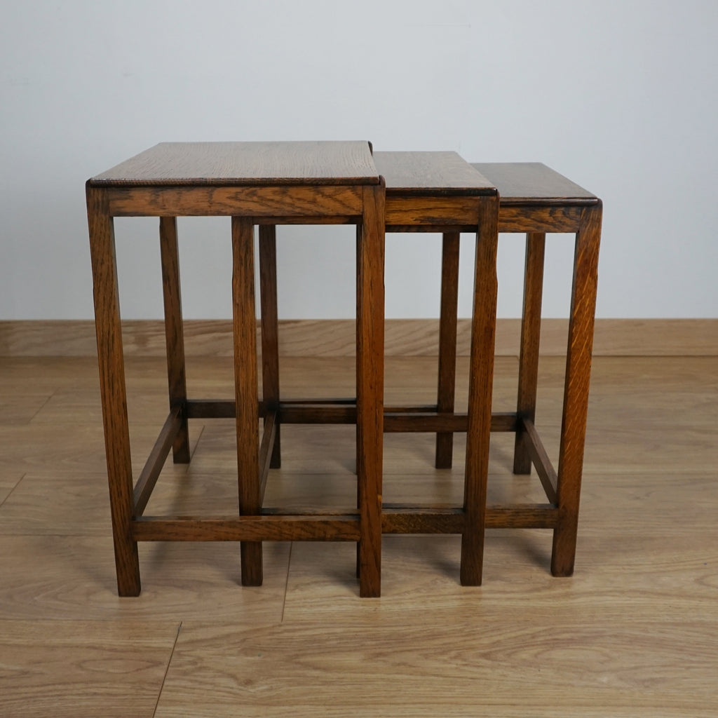 Arts & Crafts Nest of Three Tables - Solid Oak - Jeroen Markies Art Deco