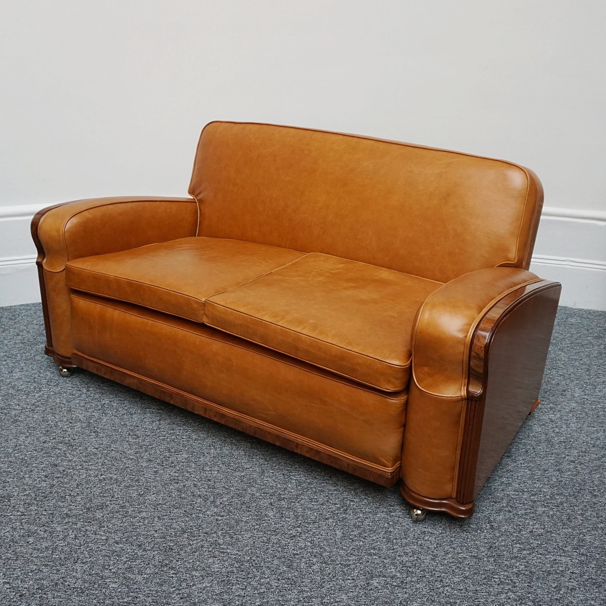 Vintage Brown Leather Art Deco Club Sofa - Jeroen Markies Art Deco