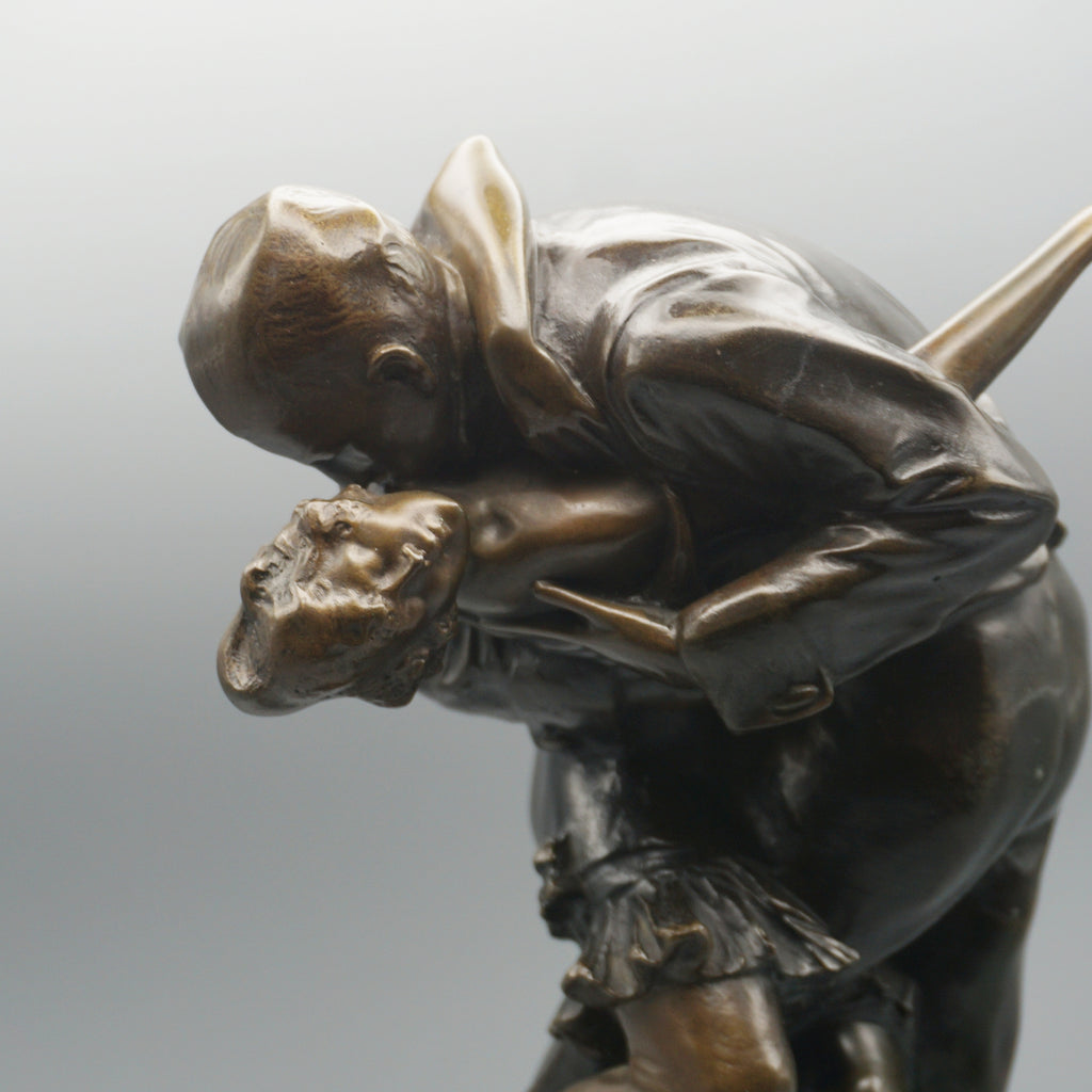 'The Kiss' Bronze Sculpture by Bruno Zach - Jeroen Markies Art Deco