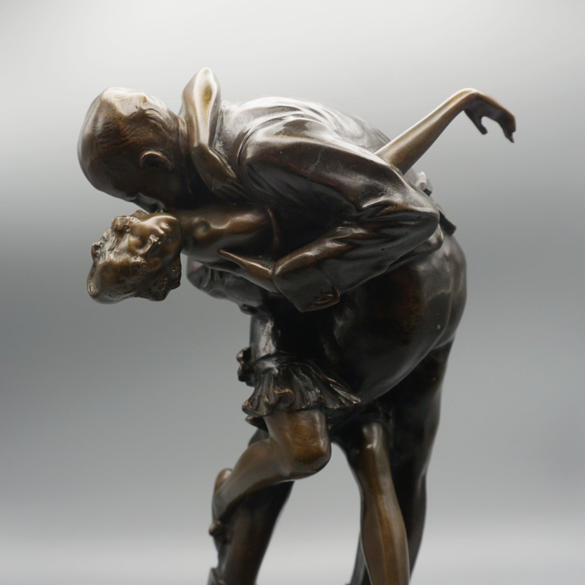 'The Kiss' Bronze Sculpture by Bruno Zach - Jeroen Markies Art Deco
