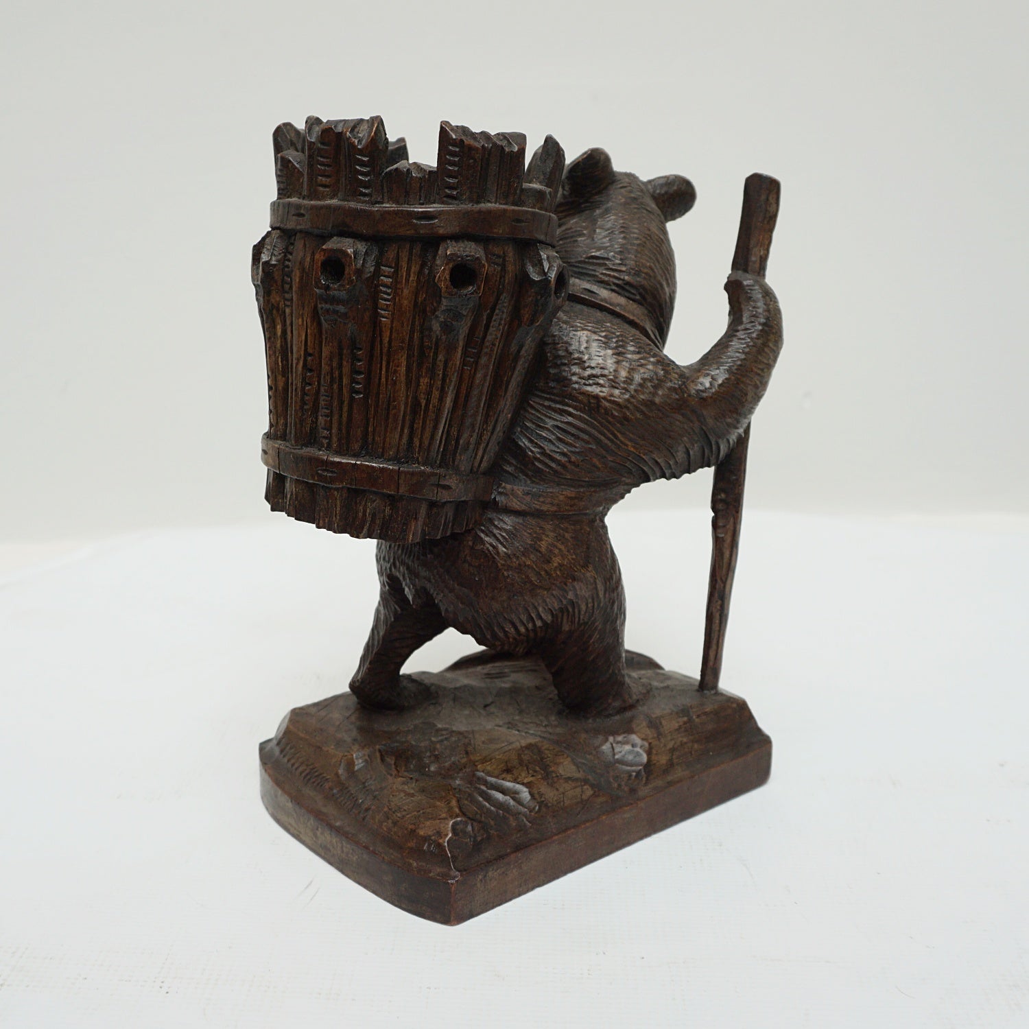 A Black Forest carved walking bear - Jeroen Markies Art Deco