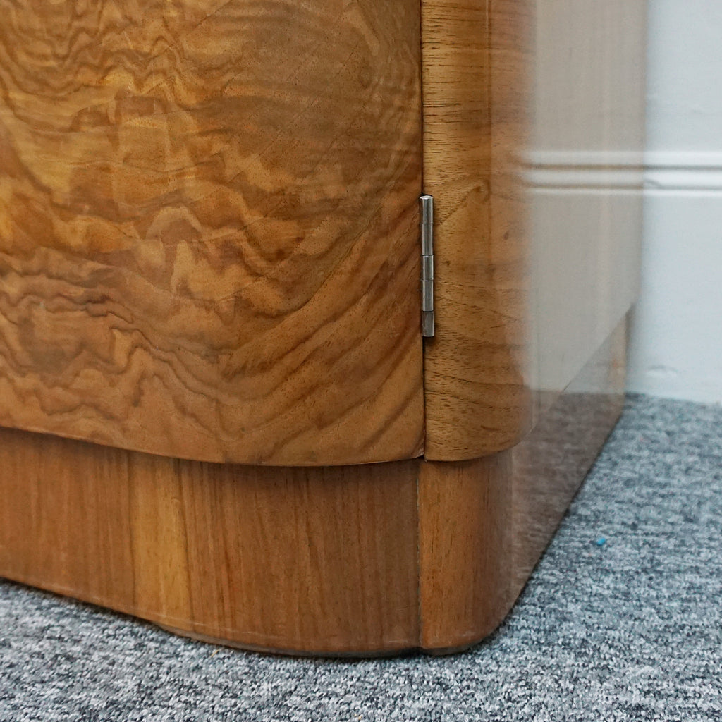 Art Deco wardrobe. Burr walnut wardrobe. 1930s furniture. solid oak vintage wardrobe. - Jeroen Markies Art Deco