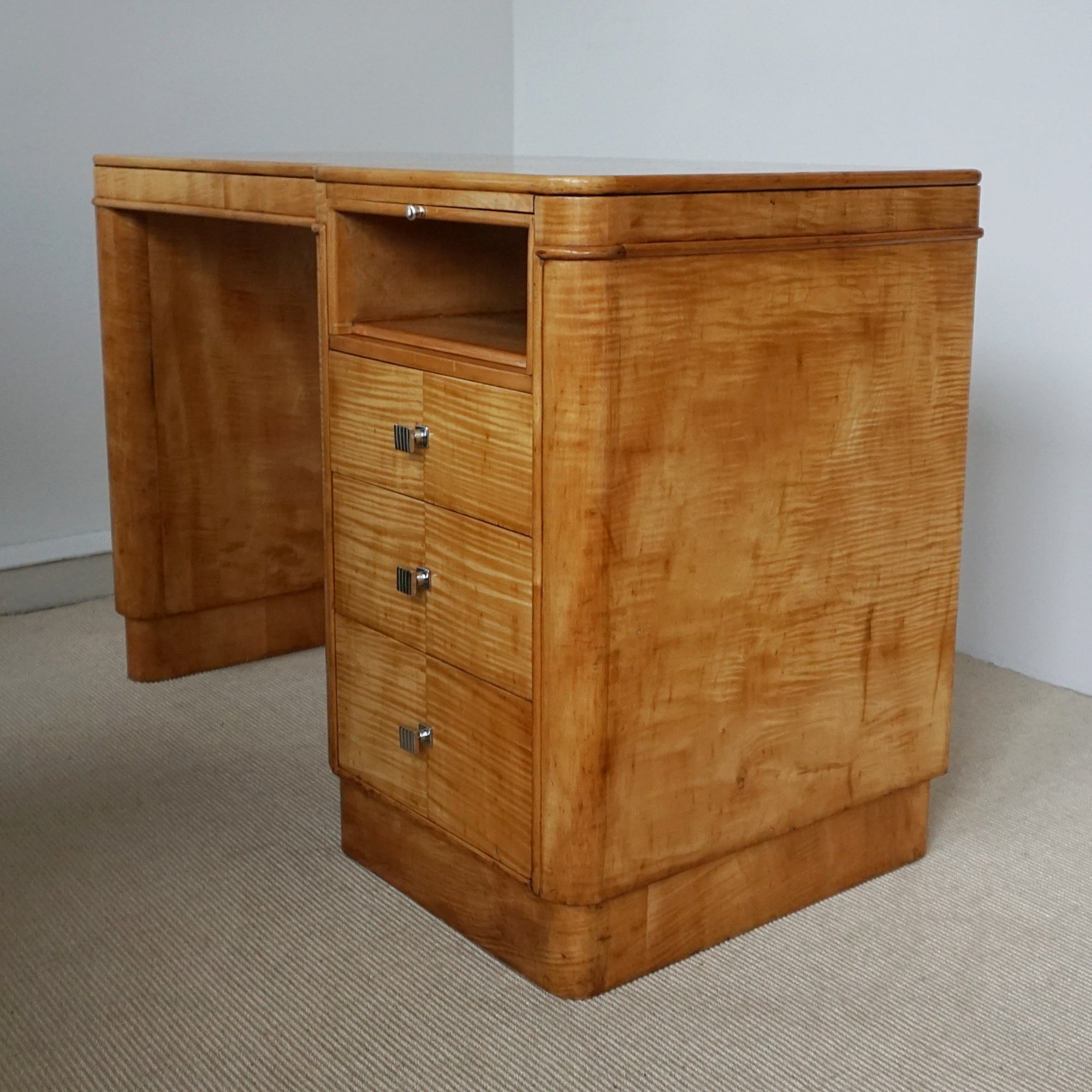 Vintage Art Deco Writing Desk with Satin Birch Veneered on Solid Mahogany - Jeroen Markies Art Deco