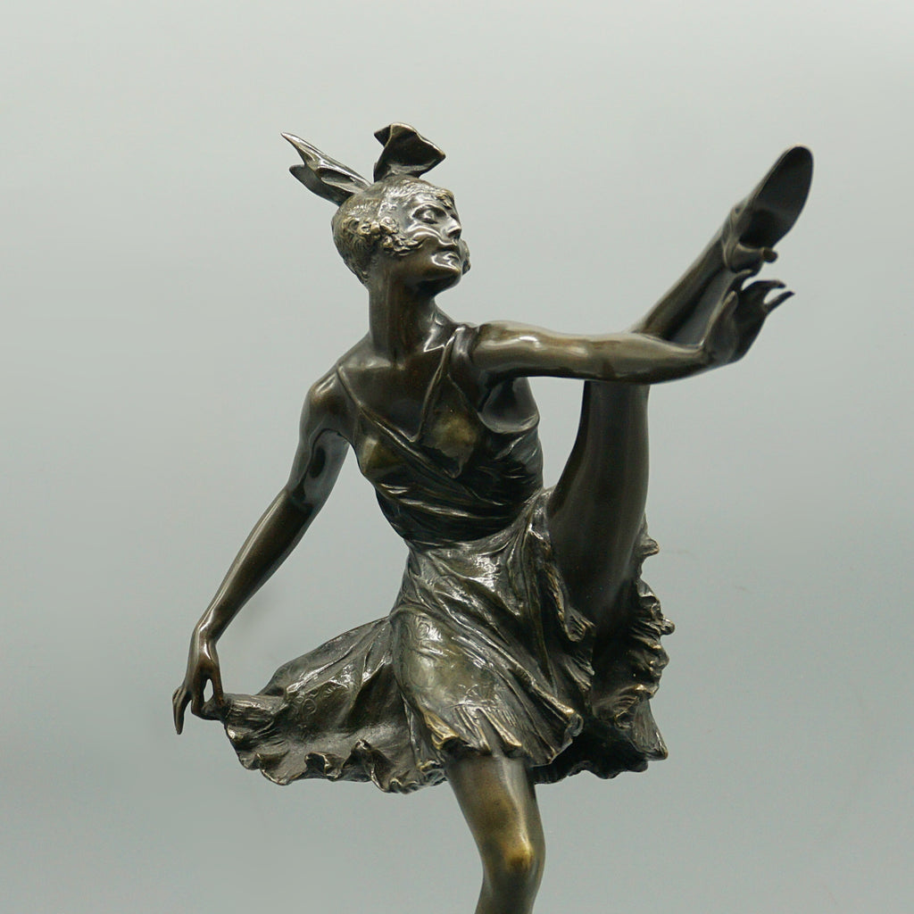 'High Kick' Art Deco Bronze Sculpture by Bruno Zach - Jeroen Markies Art Deco