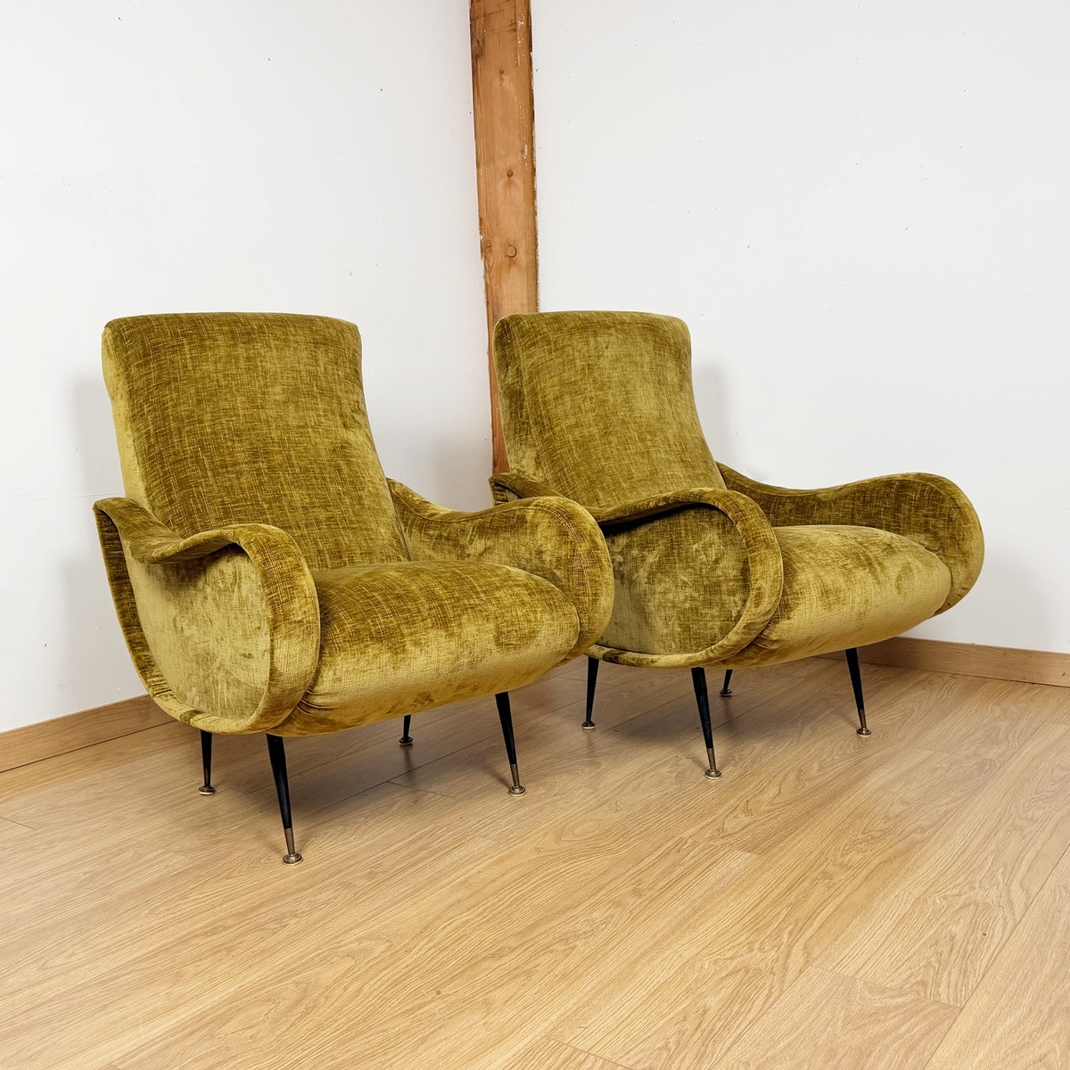 Pair of Mid-Century Italian Lounge Chairs 'Lady Chairs' by Marco Zanuso | Markies Antiques Ltd