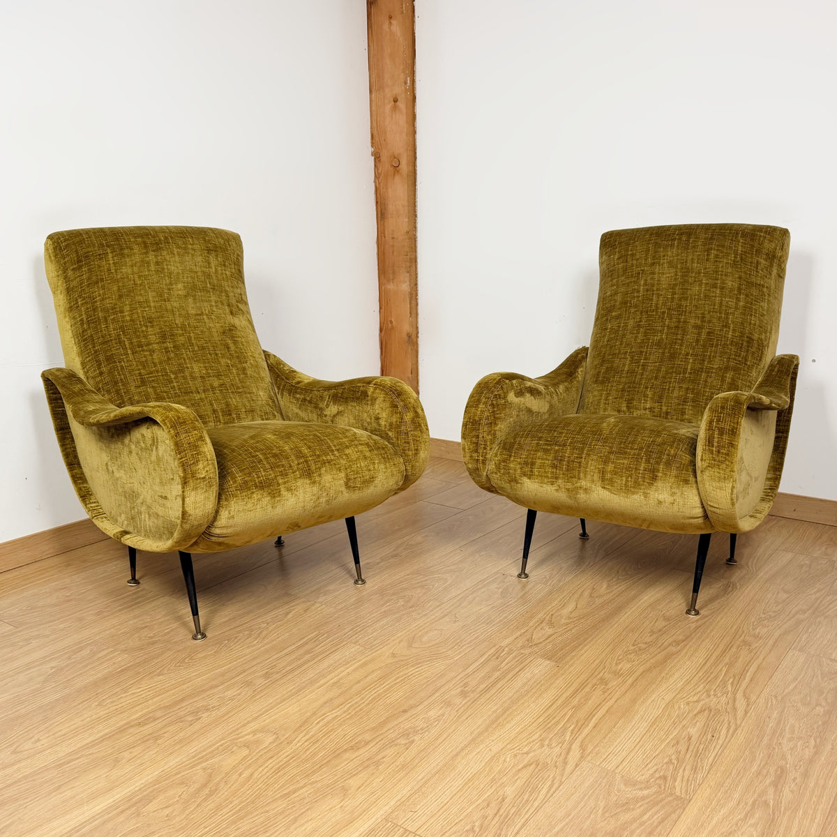Pair of Mid-Century Italian Lounge Chairs 'Lady Chairs' by Marco Zanuso | Markies Antiques Ltd