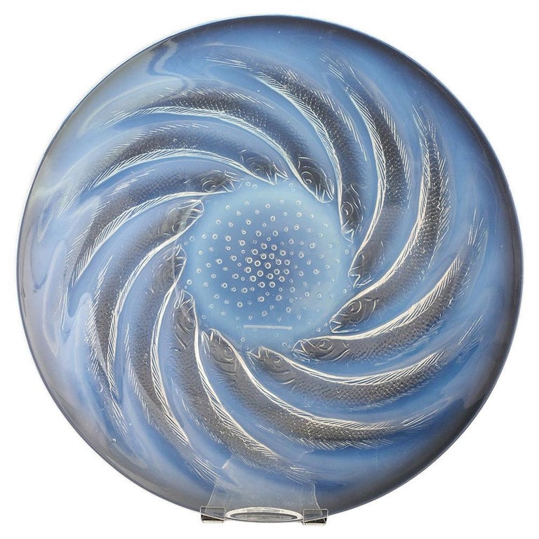 Rene Lalique Poissons No.1 Coupe Ouverte Opalescent Glass Bowl