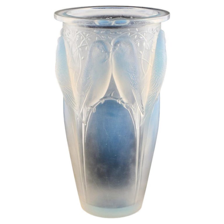 'Ceylan' Rene Lalique Original Opalescent Glass Vase - Jeroen Markies Art Deco