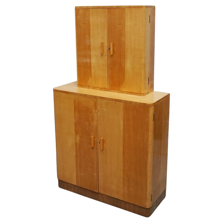 An Art Deco cocktail cabinet by Heal's of London. 1930s cocktail bar. Vintage cocktail cabinet. 1930s, satinwood. - Jeroen Markies Art Deco
