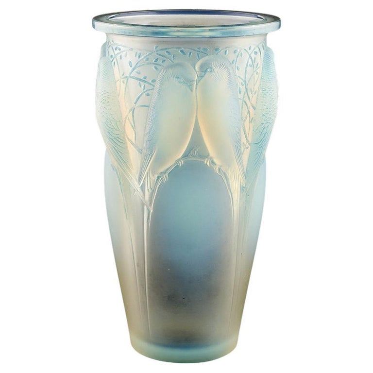 'Ceylan' Opalescent Glass Vase by Rene Lalique - Jeroen Markies Art Deco