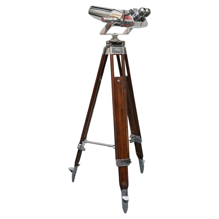 10X80 chrome marine binoculars by Leica. Set over a later extending wood and chromed metal stand with angular chromed feet. Mid Century Naval Equipment. War ship accessory . WW2 Binoculars - Jeroen Markies Art Deco 