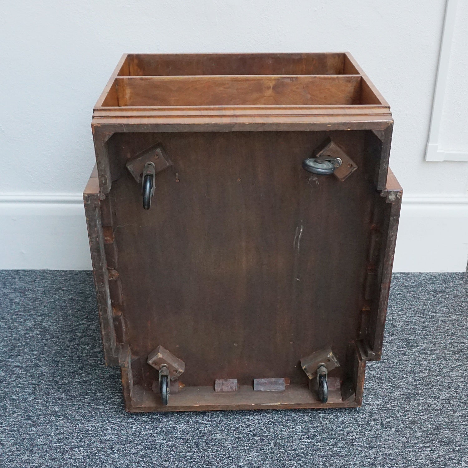 An Art Deco library table by Maple & Co - Jeroen Markies Art Deco
