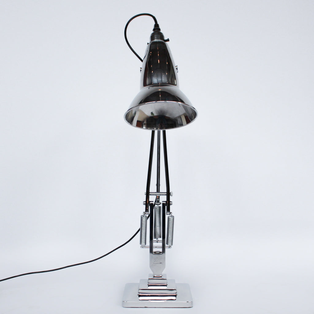 Herbert Terry & Sons three step anglepoise desk lamp at Jeroen Markies
