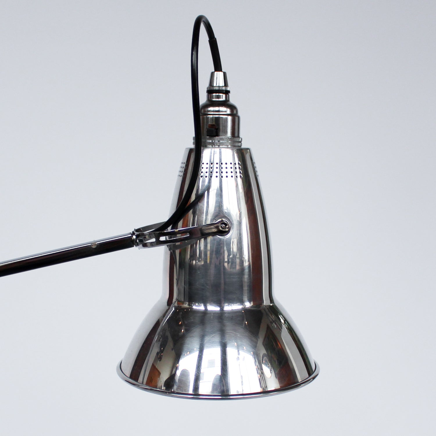Herbert Terry & Sons three step anglepoise desk lamp at Jeroen Markies