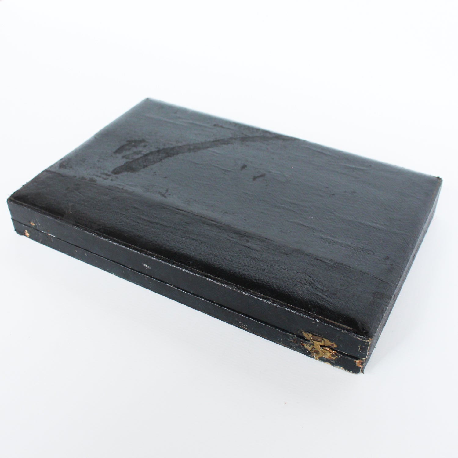 A gilt bronze and onyx in a bird motif, including letter opener and inkwell tray. In fitted presentation case. All signed, "Frecourt". Maurice Frecourt (French 1890) at Jeroen Markies