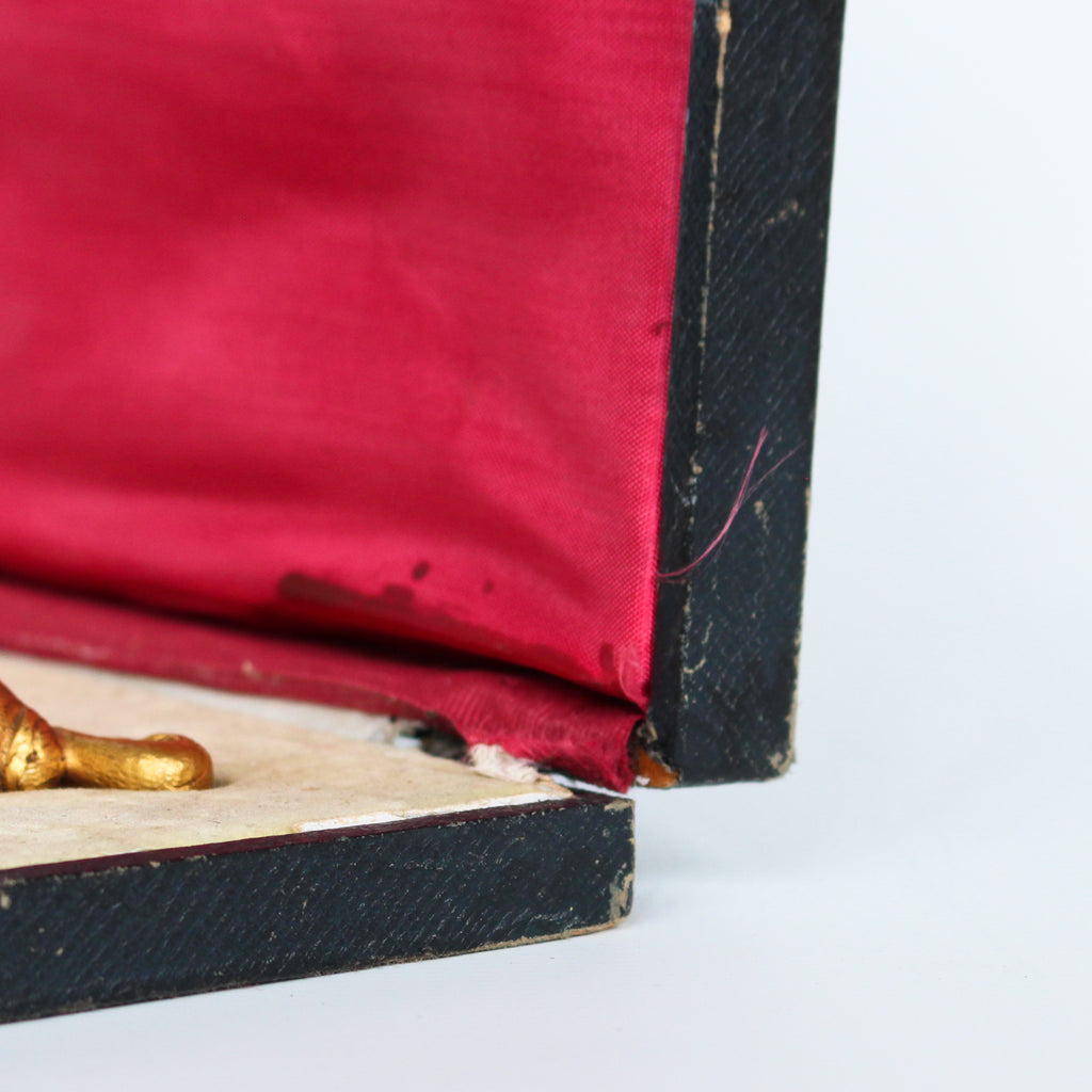 A gilt bronze and onyx in a bird motif, including letter opener and inkwell tray. In fitted presentation case. All signed, "Frecourt". Maurice Frecourt (French 1890) at Jeroen Markies