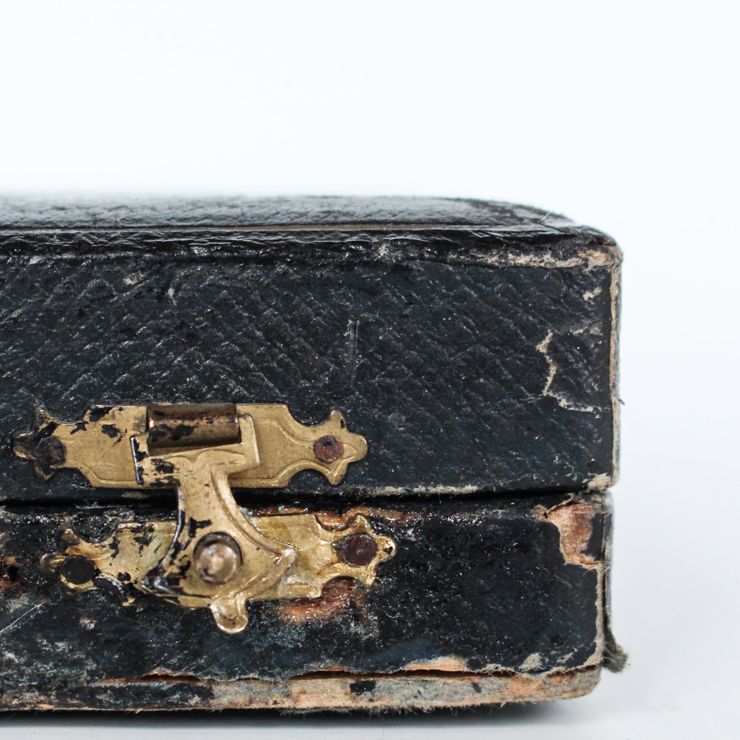 A gilt bronze and onyx in a bird motif, including letter opener and inkwell tray. In fitted presentation case. All signed, "Frecourt". Maurice Frecourt (French 1890) at Jeroen Markies