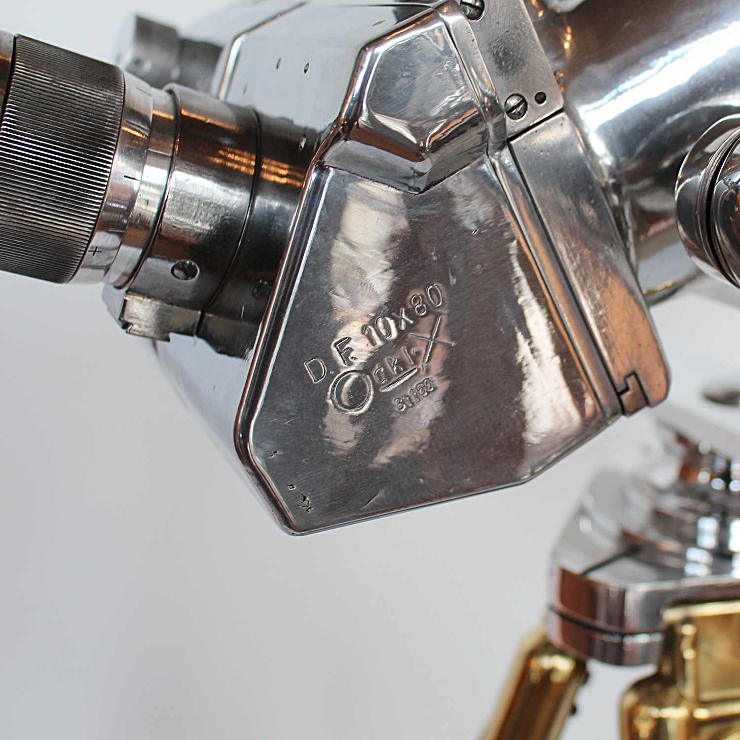 Art Deco binoculars attributed to Zeiss on wooden stand at Jeroen Markies 