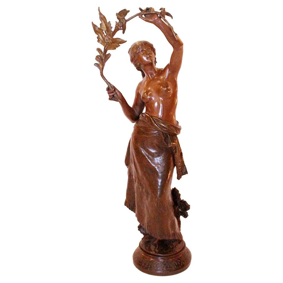 Bronze Gypsy - Auguste Moreau - Art deco sculpture - Jeroen Markies Art Deco