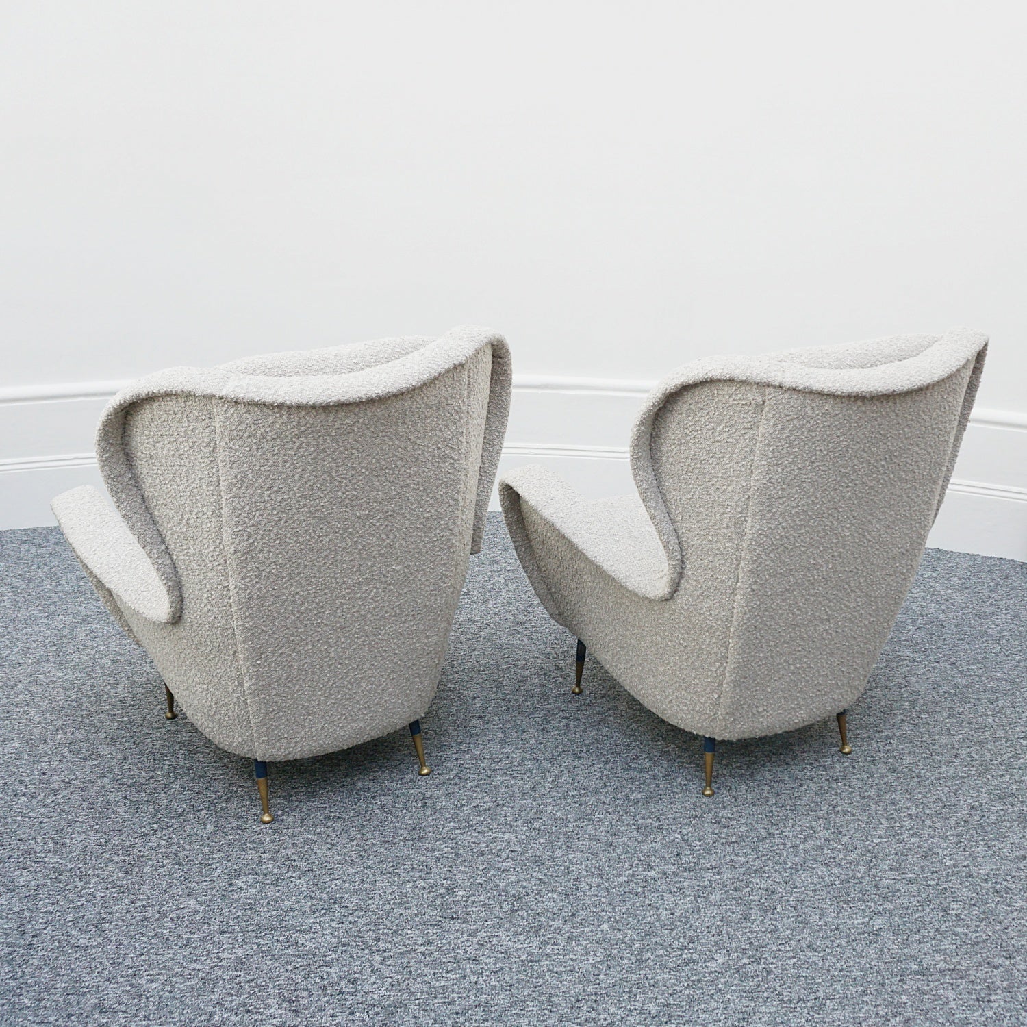 Vintage Italian Mid-Century Modern Lounge Chairs Re-Upholstered in grey Bouclé Circa 1950 - Jeroen Markies Art Deco