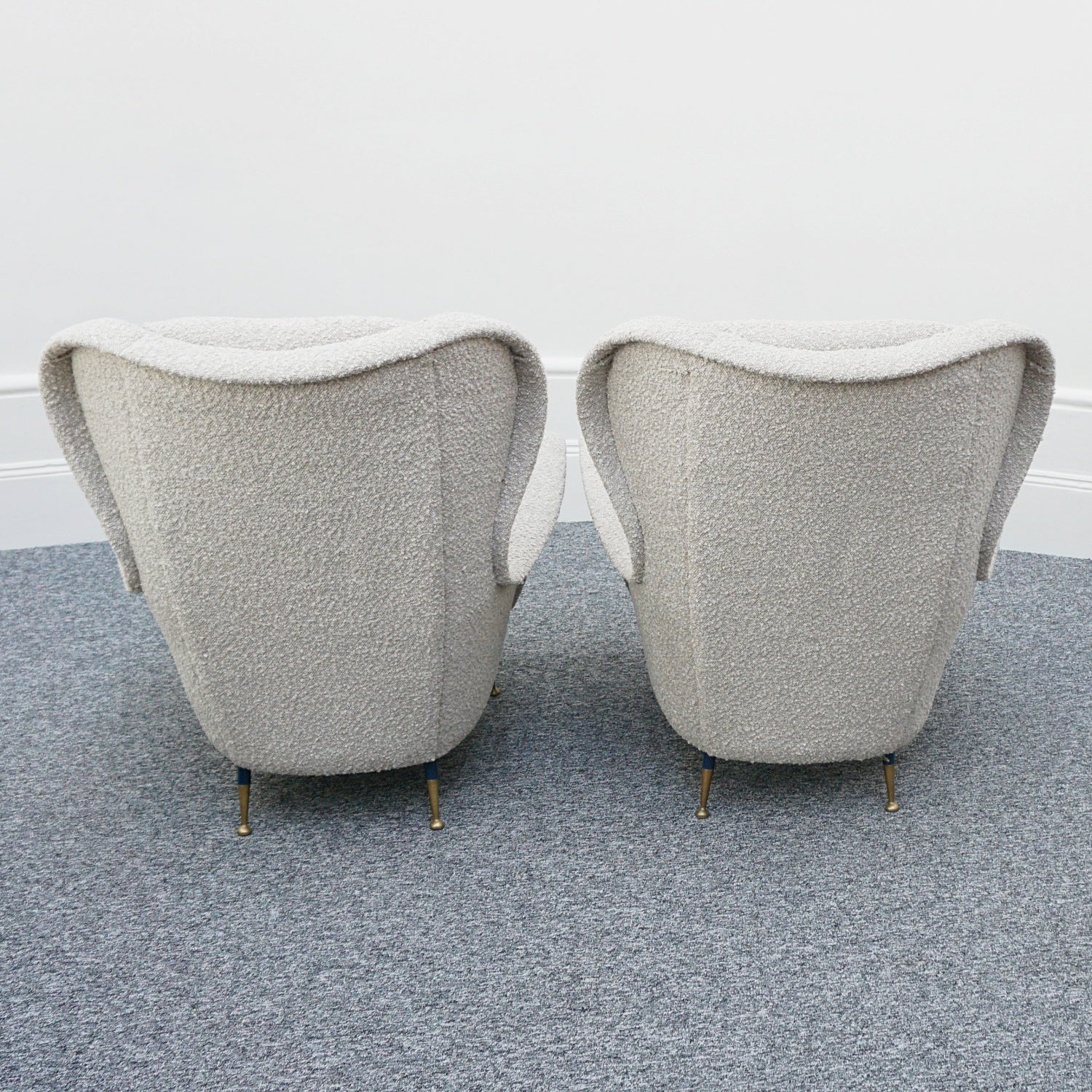 Vintage Italian Mid-Century Modern Lounge Chairs Re-Upholstered in grey Bouclé Circa 1950 - Jeroen Markies Art Deco