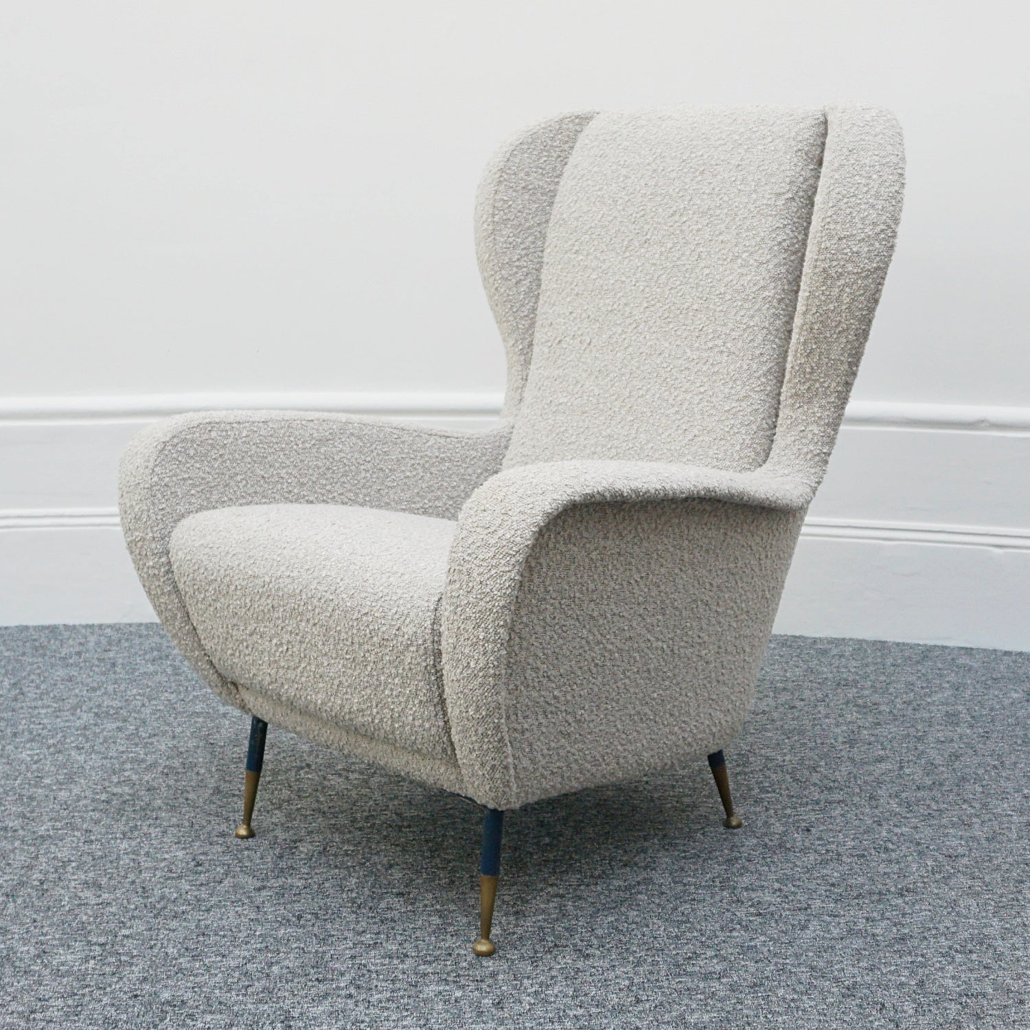 Vintage Italian Mid-Century Modern Lounge Chairs Re-Upholstered in grey Bouclé Circa 1950 - Jeroen Markies Art Deco