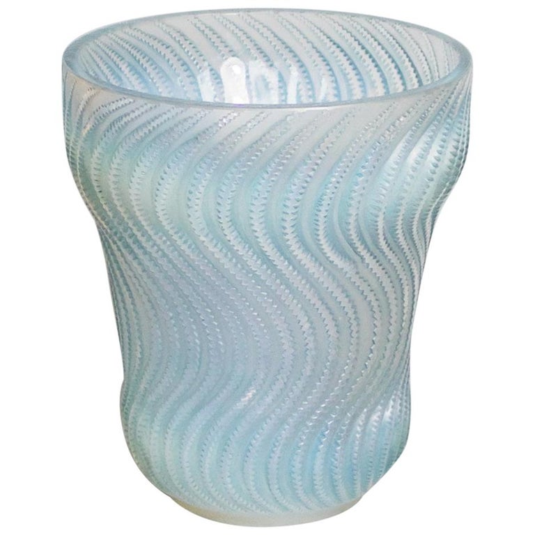 René Lalique "Actinia' Opalescent Art Deco Glass Vase - René Lalique Glass -  Jeroen Markies Art Deco