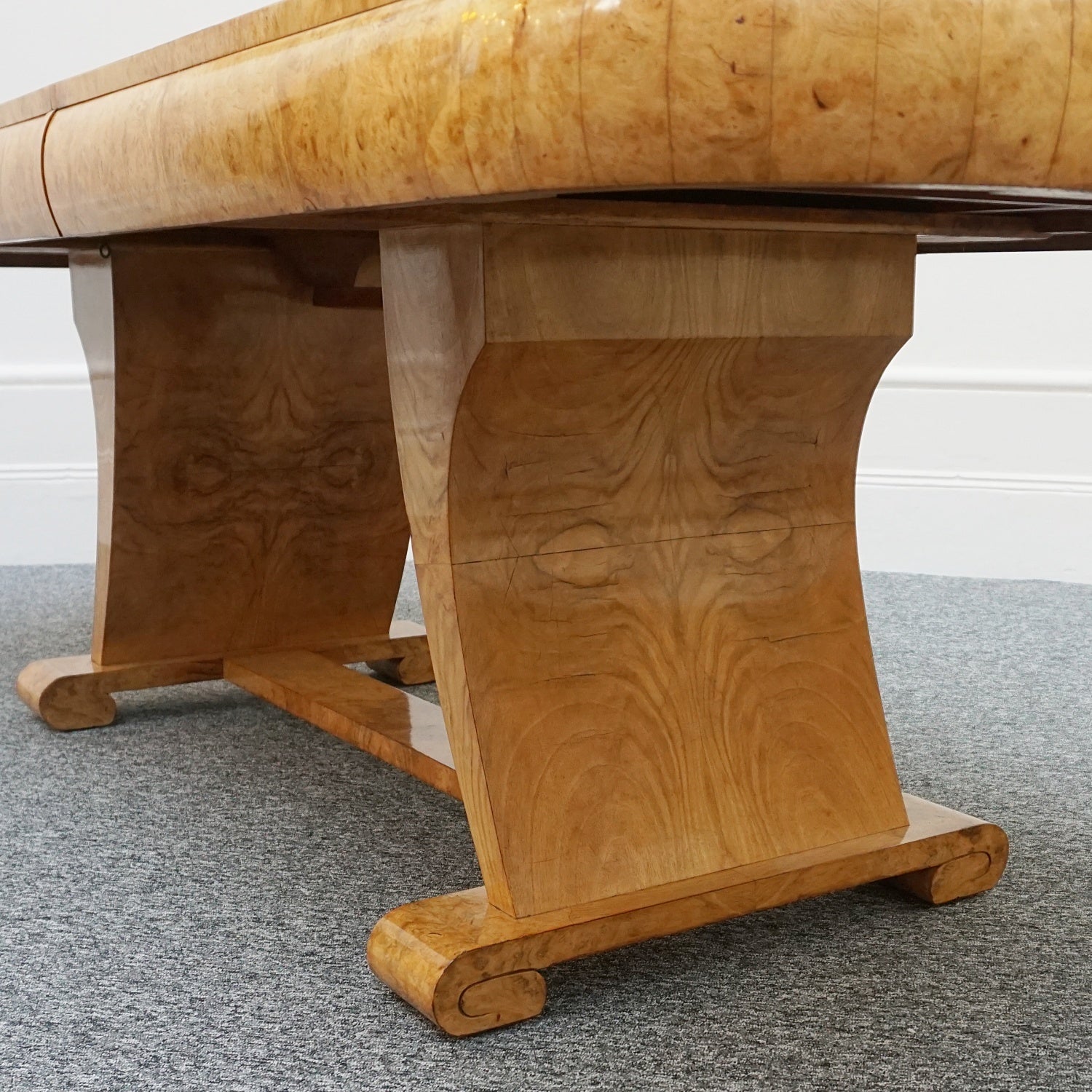 Art Deco Eight Seater Dining Suite by Harry & Lou Epstein Circa 1935 Burr Walnut and Leather - Jeroen Markies Art Deco