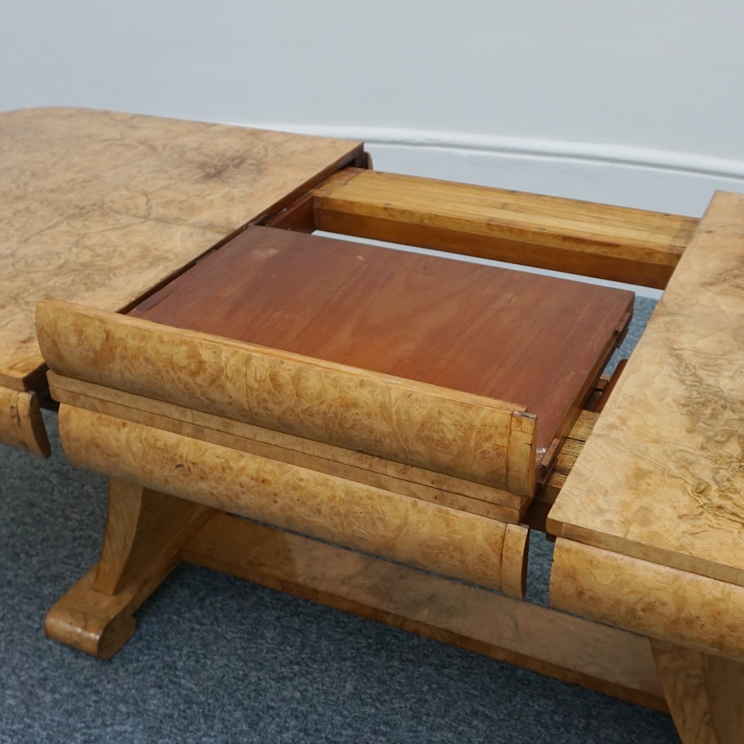 Art Deco Eight Seater Dining Suite by Harry & Lou Epstein Circa 1935 Burr Walnut and Leather - Jeroen Markies Art Deco