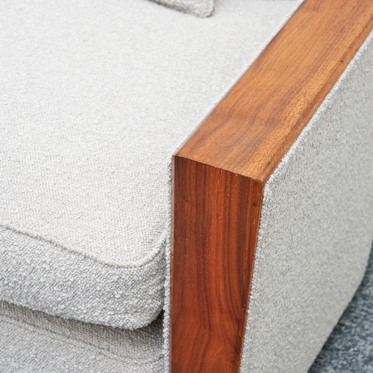 Art Deco Club Sofa Walnut and Bouclé - Jeroen Markies Art Deco Lounge Sofa Vintage Original 