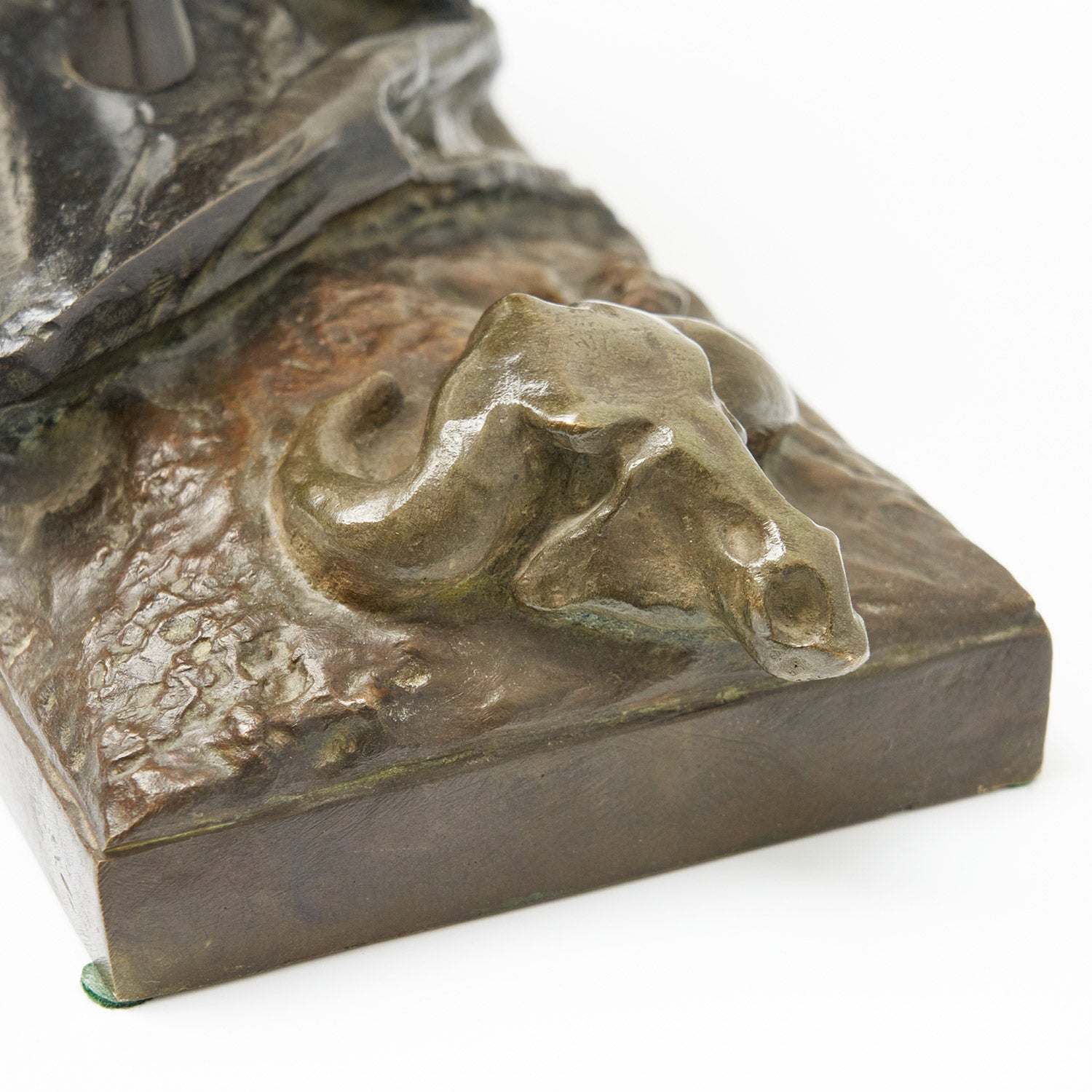 Native American Warrior on Horseback by Édouard Drouot - Jeroen Markies Art Deco