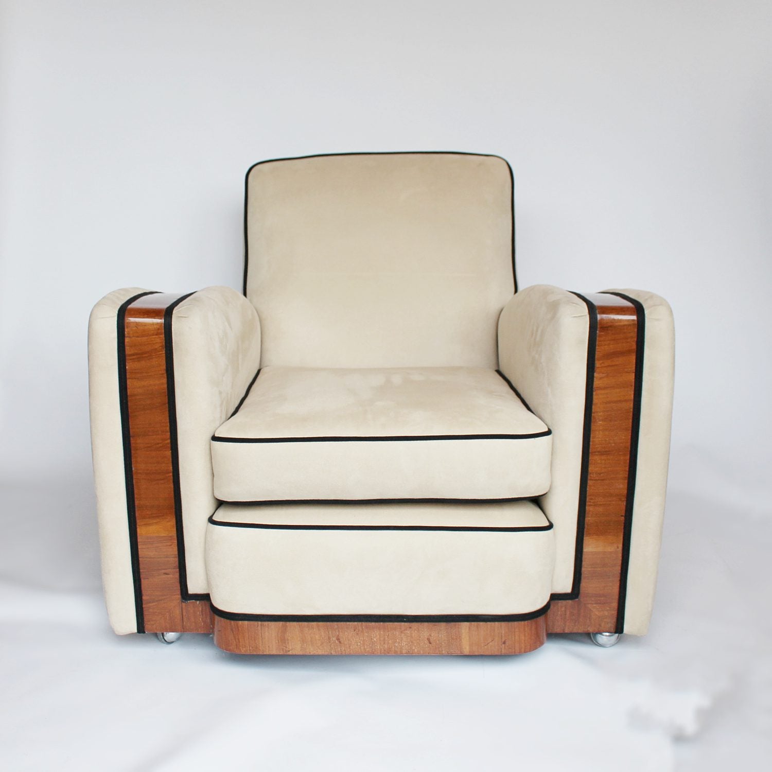 Art Deco streamline armchairs furniture at Jeroen Markies 