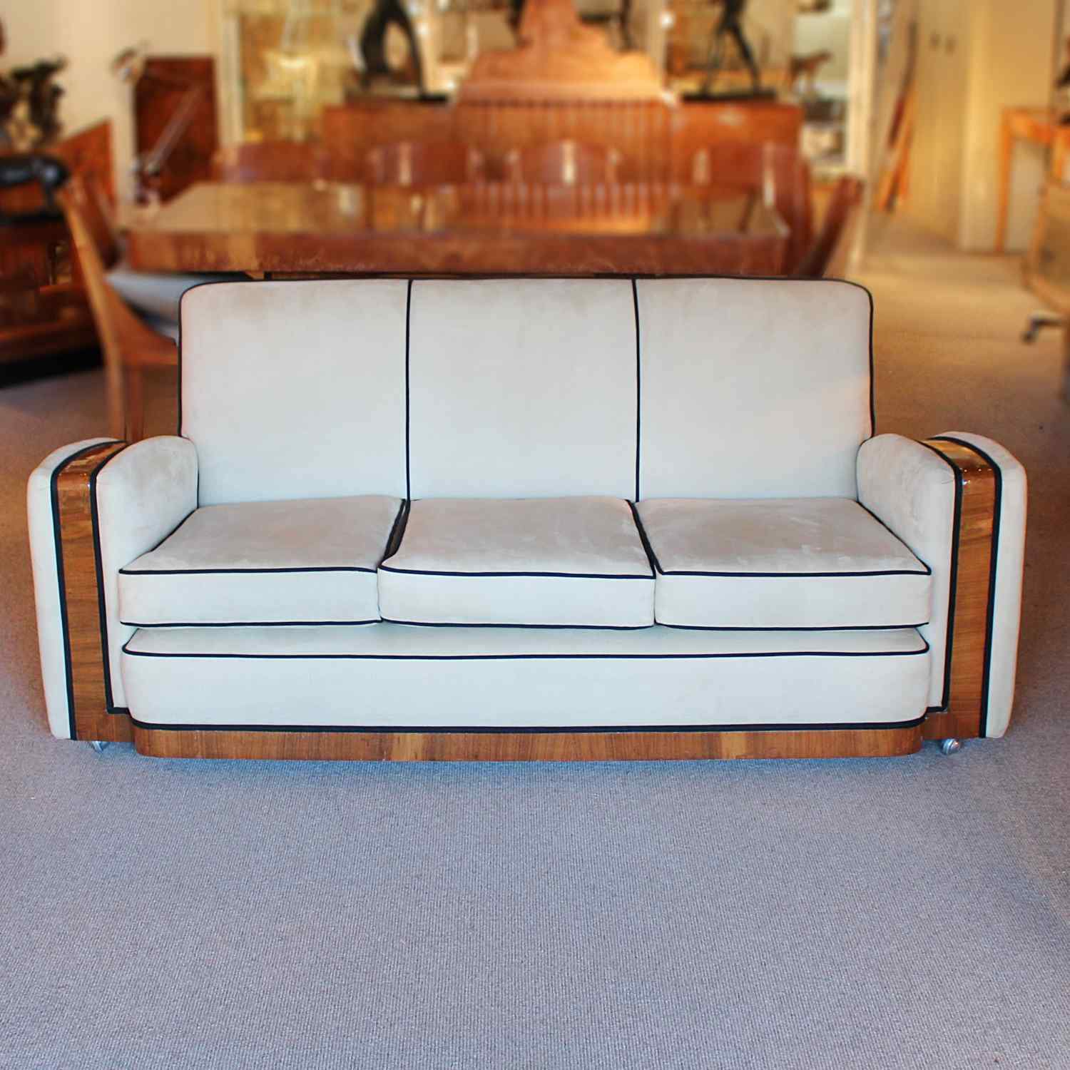 Tank Sofa