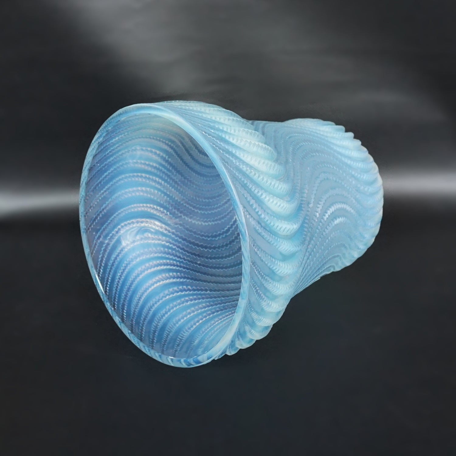 Lalique Glass Vase 'Actinia' - René Lalique Glass - Jeroen Markies Art Deco
