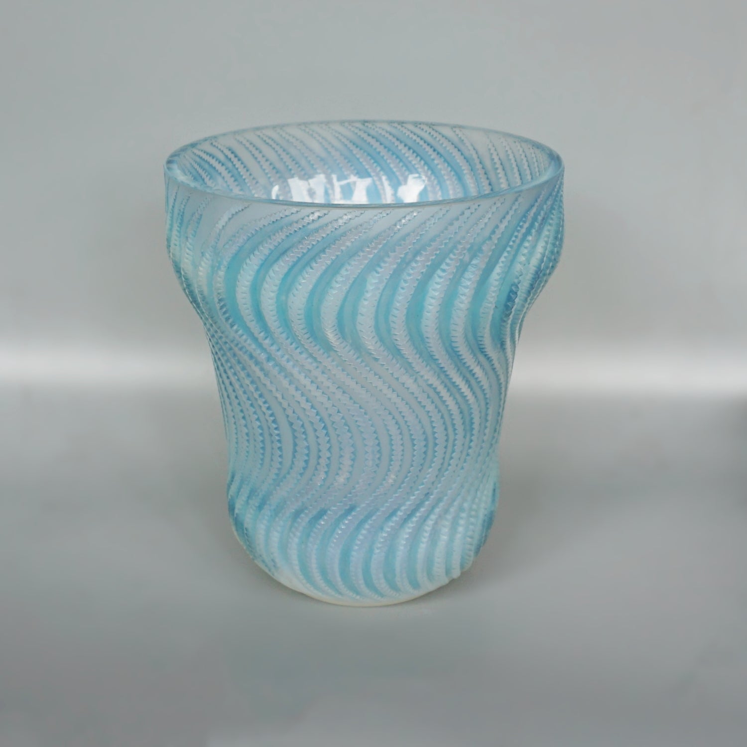 Lalique Glass Vase 'Actinia' - René Lalique Glass - Jeroen Markies Art Deco