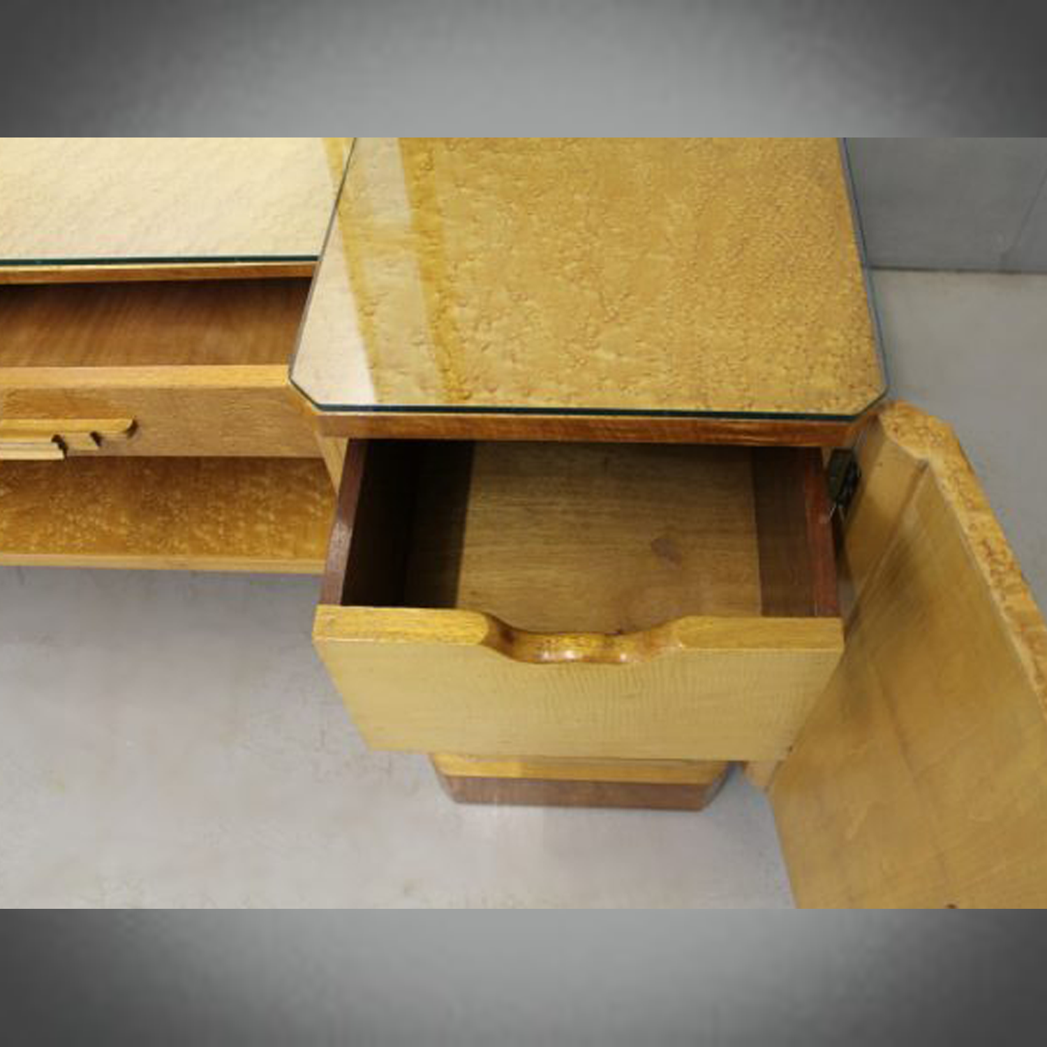 Art Deco Dressing Table