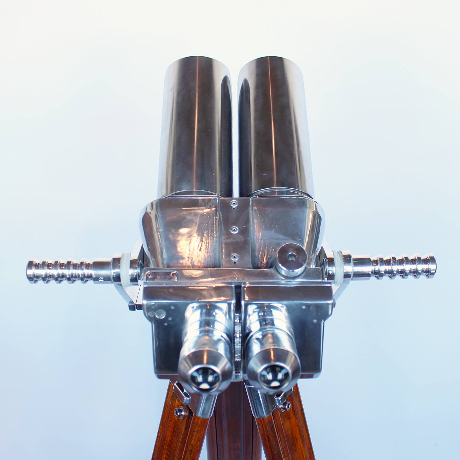 Art Deco 10x80 binoculars set over wood and metal Leica stand circa 1940 at Jeroen Markies 